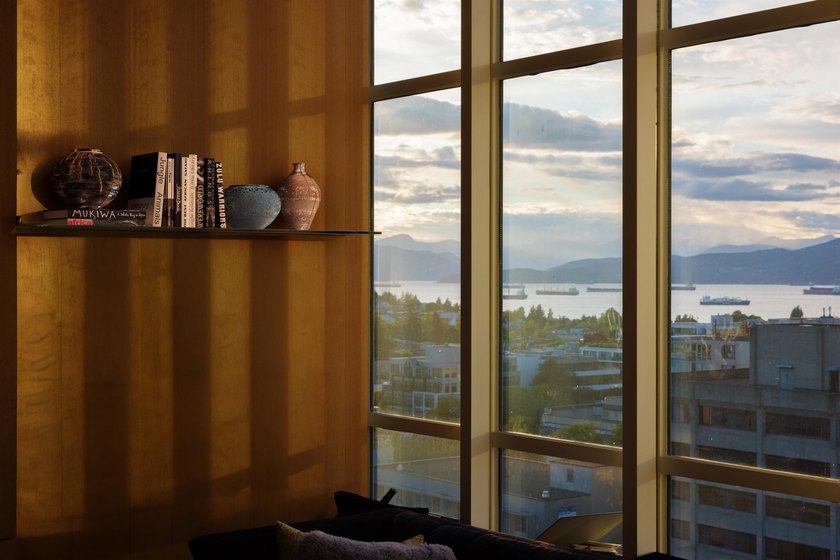 Hennessy House, a truly exceptional penthouse residence in the - photo 35