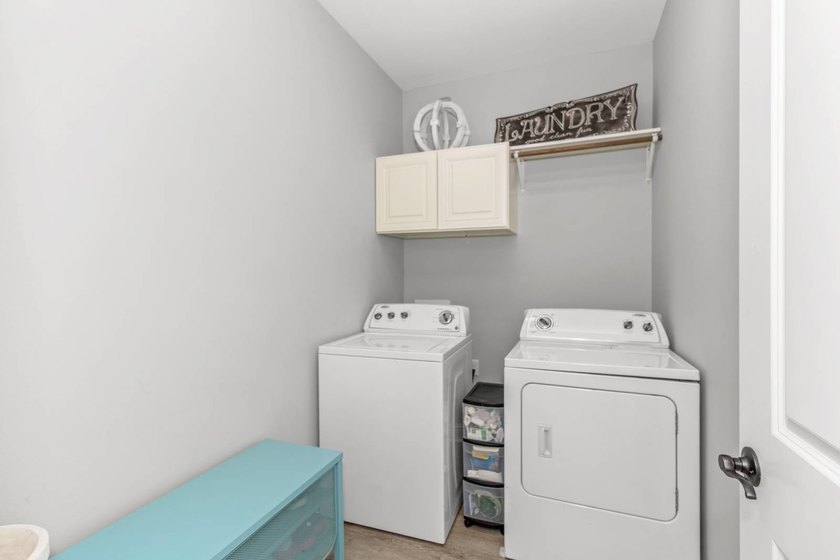 Take a look at this like-new, 3-bedroom, 2-bath home with an - photo 13