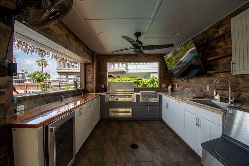 Experience the best of the Texas Coastal lifestyle in this - photo 12
