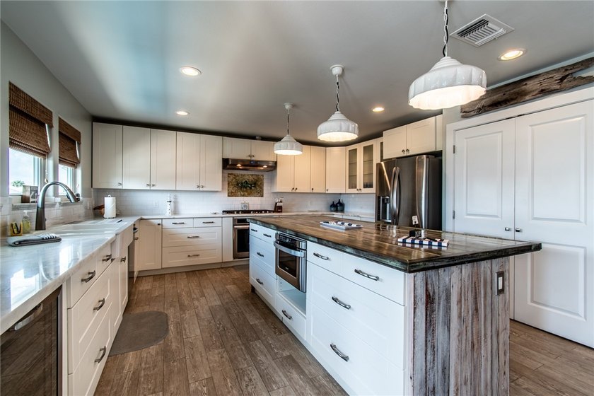 Experience the best of the Texas Coastal lifestyle in this - photo 28