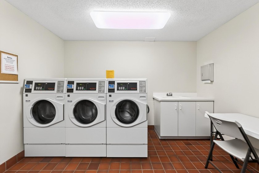 215 Barry Ave S 216 - photo 33