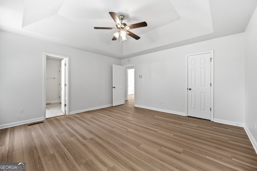 Offering exceptional flexibility and multigenerational living - photo 13