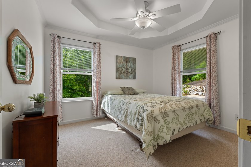 Experience the best of Lake Wedowee living with this stunning - photo 18