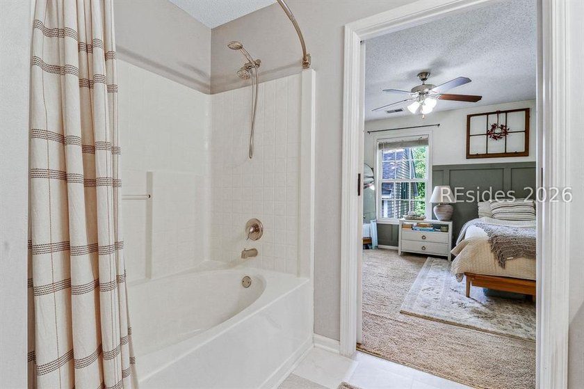 Charming and ideally located in the heart of Westbury Park, this - photo 24
