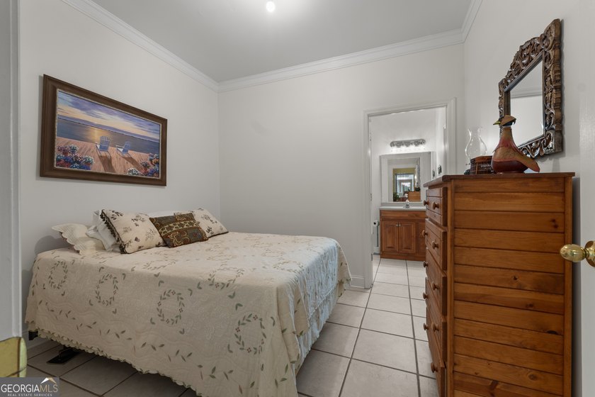 Experience the best of Lake Wedowee living with this stunning - photo 32
