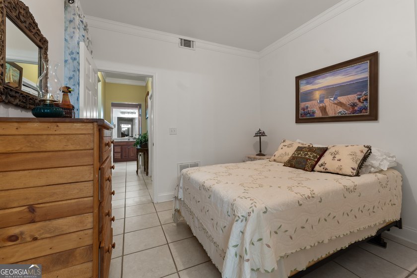 Experience the best of Lake Wedowee living with this stunning - photo 33
