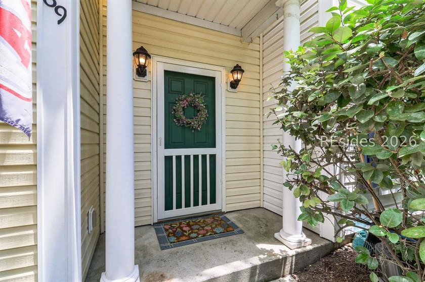 Charming and ideally located in the heart of Westbury Park, this - photo 34