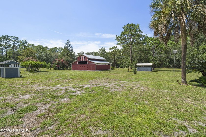 COMPOUND! Hard-to-find acreage property in the heart of - photo 42