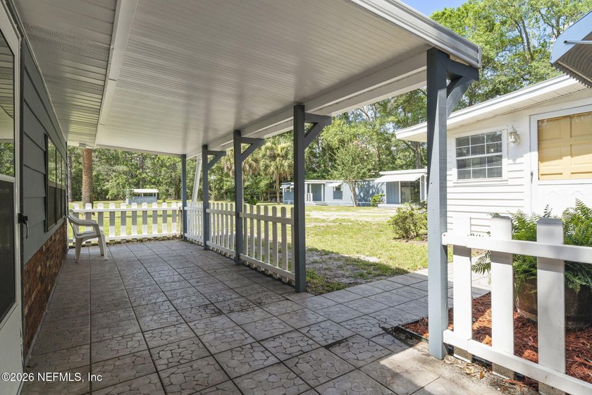 COMPOUND! Hard-to-find acreage property in the heart of - photo 50