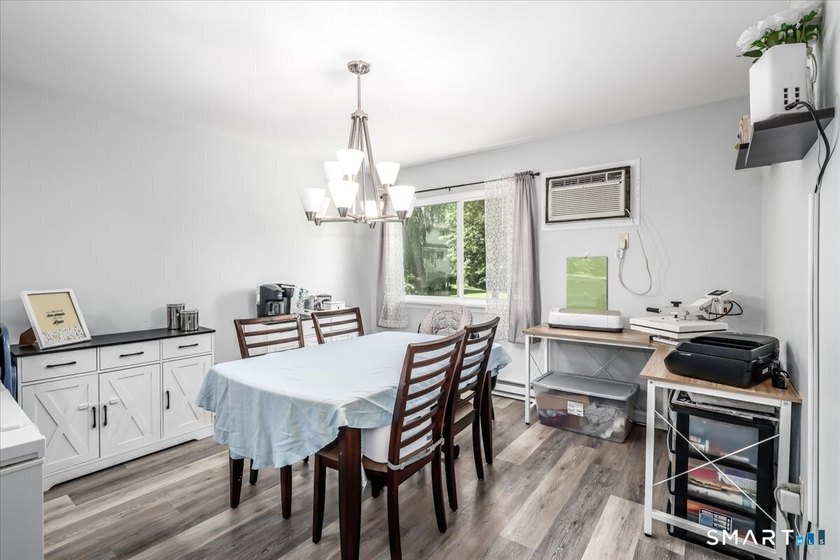 Welcome to this well-maintained and move-in ready condominium - photo 7