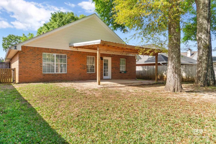 This beautifully maintained home offers something increasingly - photo 31