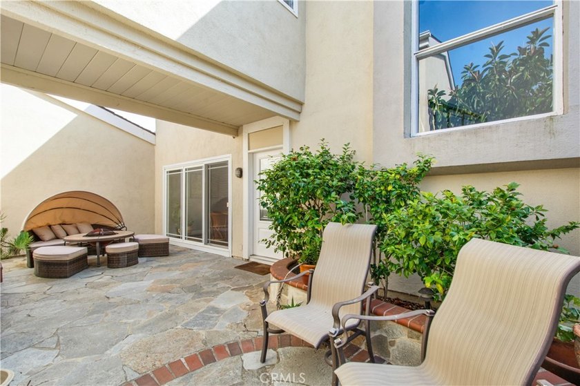 CONTACT LISTING AGENT DIANA! **HIGHLY DESIRABLE *BEACHWALK* - photo 2