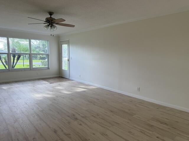 Beautiful 1100sqt condo/villa in desirable Lantana 55+community - photo 13