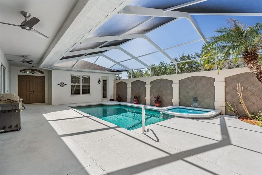 Experience resort-style living every day in Lake Jovita Golf &amp; - photo 18