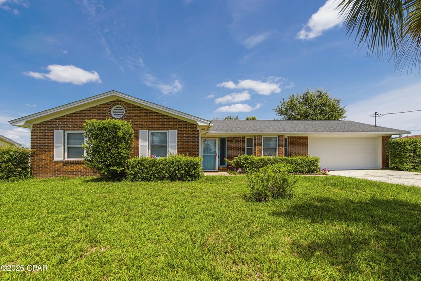 Welcome to this beautifully remodeled and updated 3-bedroom - photo 2