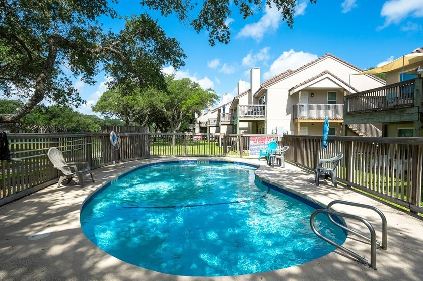 Welcome to your serene coastal retreat! This beautifully updated - photo 29