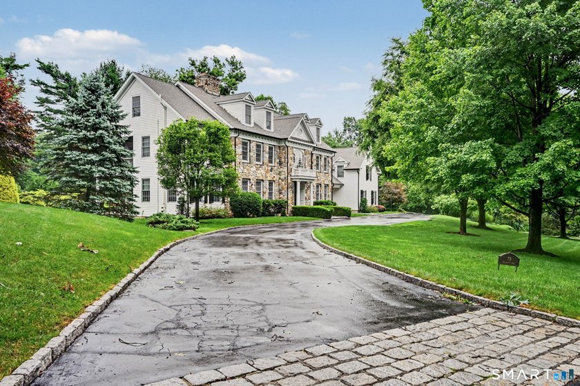 Experience refined living in this exceptional modern Colonial - photo 36