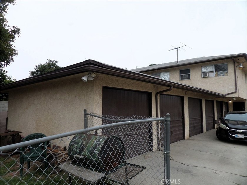 5-unit apartment building with all large two-bedroom units and - photo 4