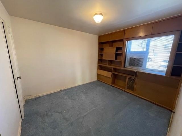 PRIME LOCATION - 2BR, GROUND LEVEL, SPACIOUS OUTSIDE SPACE - photo 11