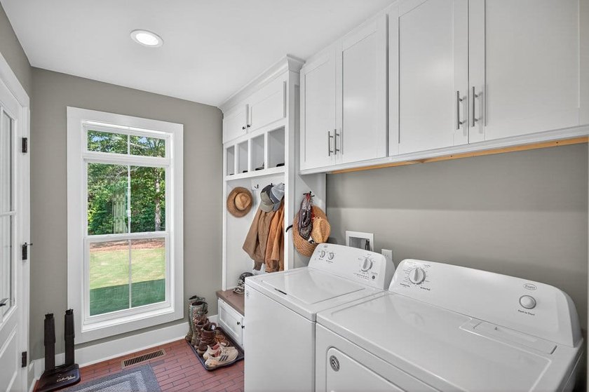3 CREEKS RETREAT - Totally secluded 'in town' Sportsman's - photo 11