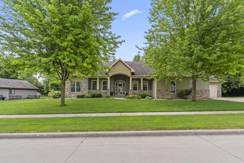 Rare space, storage, and versatility near Lake Winnebago! Set on - photo 34
