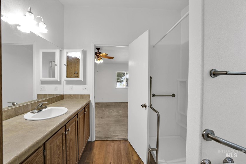Welcome home to this inviting 3-bedroom, 2-bath manufactured - photo 9