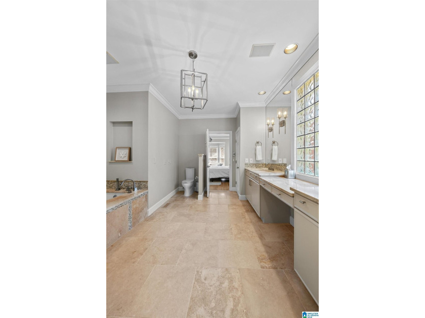 WOW factor! Instantly notice soaring ceilings, panorama views of - photo 35