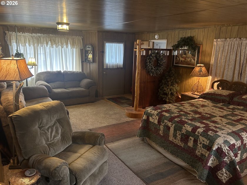 Ocean views, peaceful surroundings, and incredible versatility - photo 19