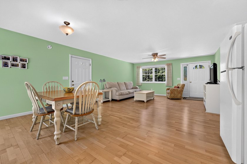 Quality-built and low maintenance, this charming two-bedroom - photo 28