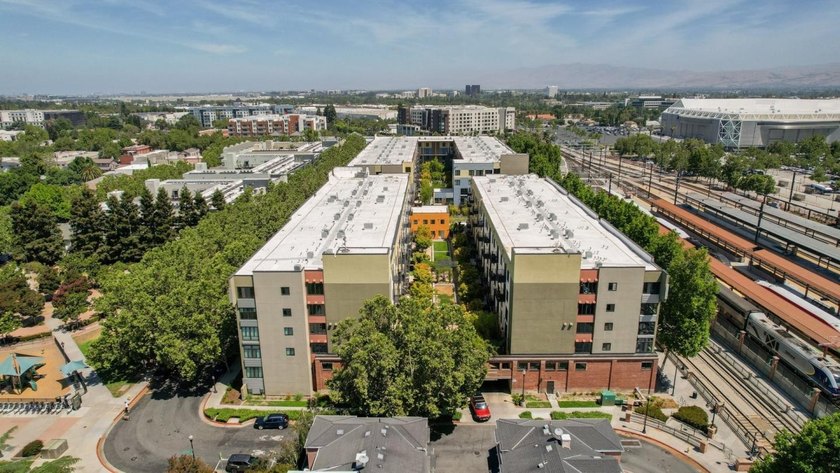 Welcome to Plant 51, one of San Jose's most sought-after urban - photo 34
