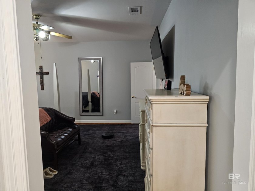 Beautiful 2 Story Home located in Heart of Gulf Shores on the - photo 11