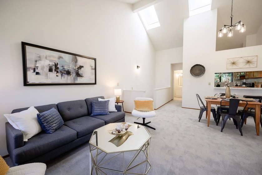 Enjoy the convenient lifestyle of the Hidden Oaks community - photo 11