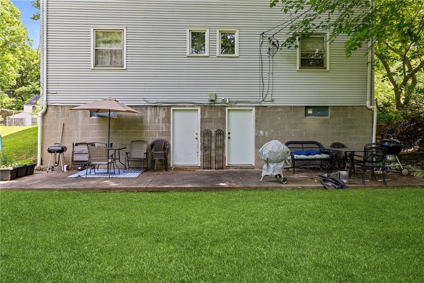 Great opportunity for an owner-occupant or investor! This - photo 6