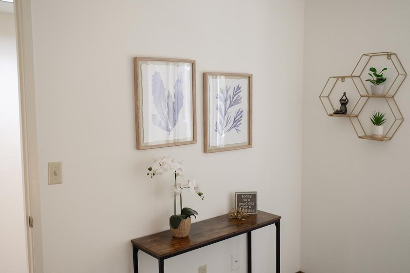 Enjoy the convenient lifestyle of the Hidden Oaks community - photo 37