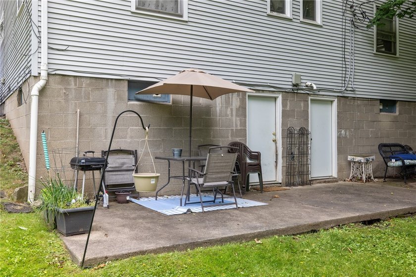 Great opportunity for an owner-occupant or investor! This - photo 8