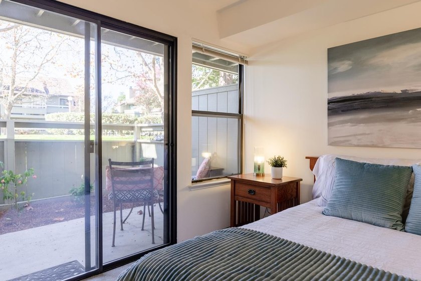 Enjoy the convenient lifestyle of the Hidden Oaks community - photo 45