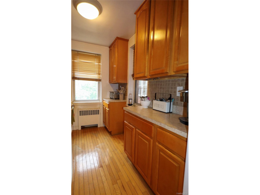 Tastefully designed, well-maintained, and impeccably clean, this - photo 10