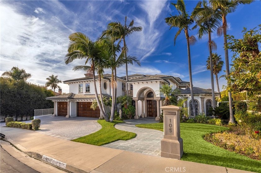 Located in the prestigious, gated, and patrolled community of - photo 3