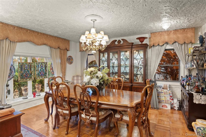 Welcome To This Magnificent &amp; Historic Gable Home, Rich In - photo 12