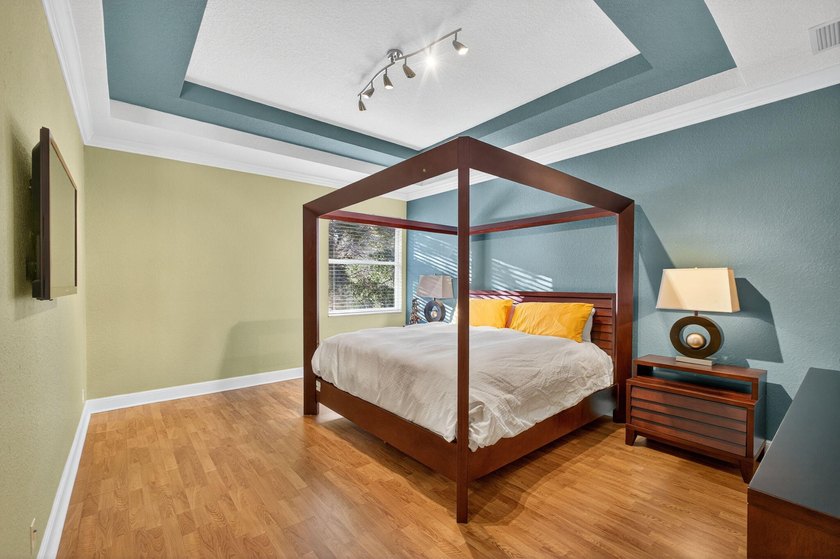 Discover Tranquility &amp; Comfort in this Beautifully Designed 5 - photo 19