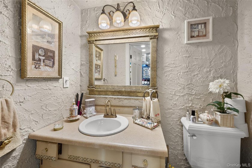 Welcome To This Magnificent &amp; Historic Gable Home, Rich In - photo 20