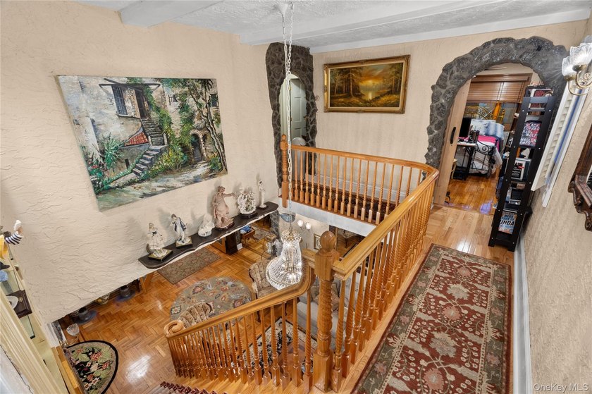 Welcome To This Magnificent &amp; Historic Gable Home, Rich In - photo 21
