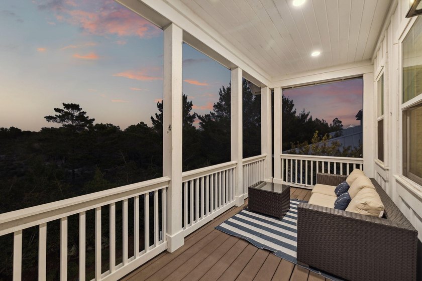 Welcome to your dream retreat, nestled in the serene community - photo 6
