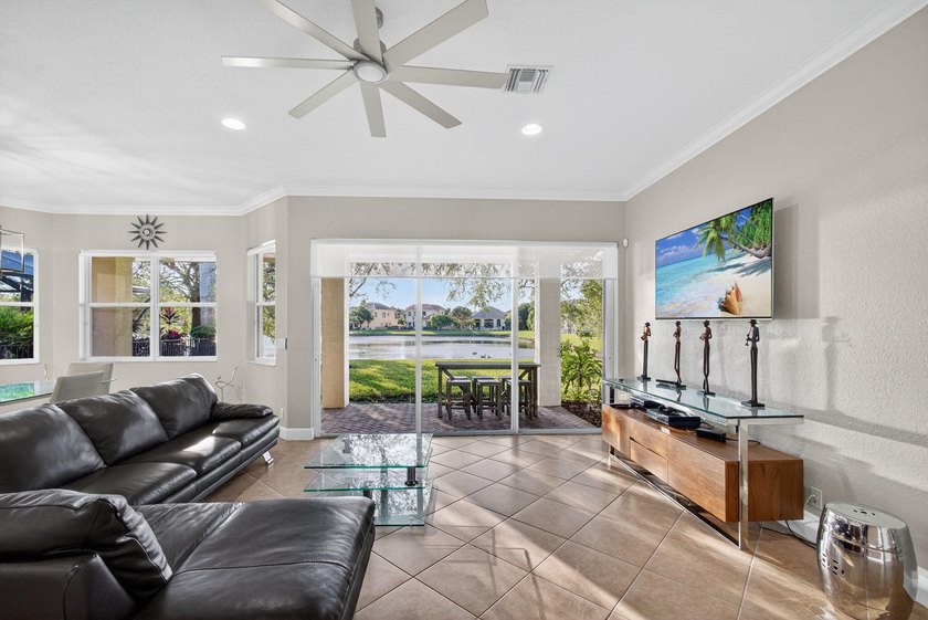 Discover Tranquility &amp; Comfort in this Beautifully Designed 5 - photo 42