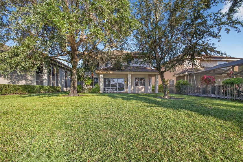 Discover Tranquility &amp; Comfort in this Beautifully Designed 5 - photo 48