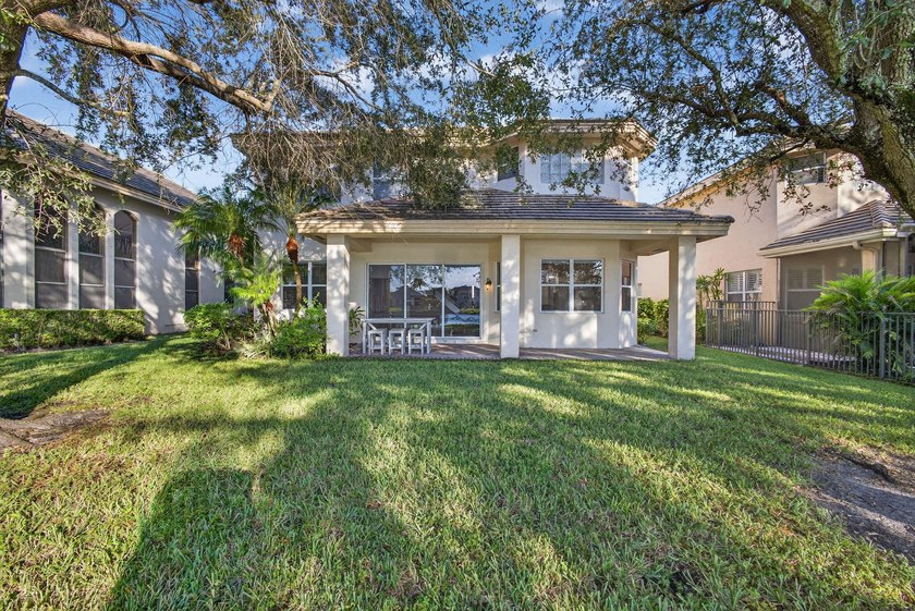 Discover Tranquility &amp; Comfort in this Beautifully Designed 5 - photo 50