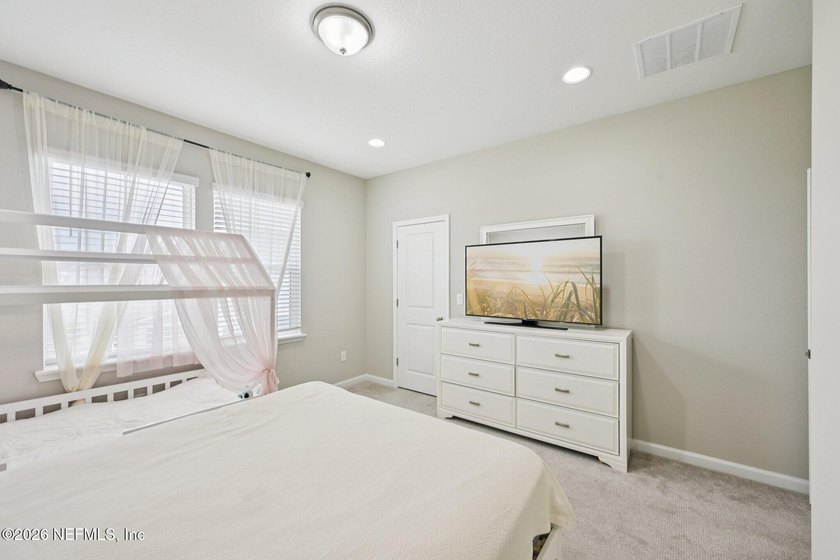 AMAZING LOCATION IN THIS GOLF CART COMMUNITY! Welcome to this - photo 17