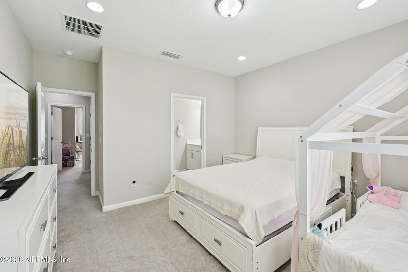 AMAZING LOCATION IN THIS GOLF CART COMMUNITY! Welcome to this - photo 22