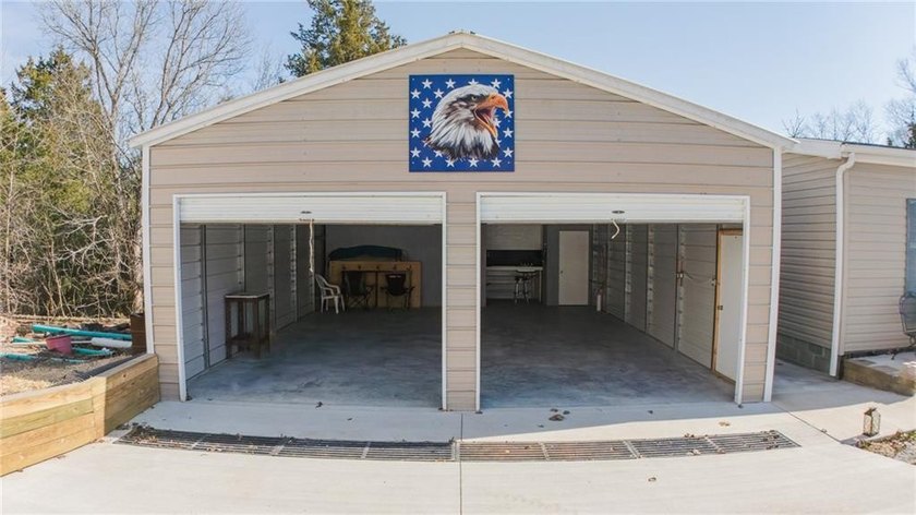 This charming 1,350 sq ft manufactured home sits on a permanent - photo 26