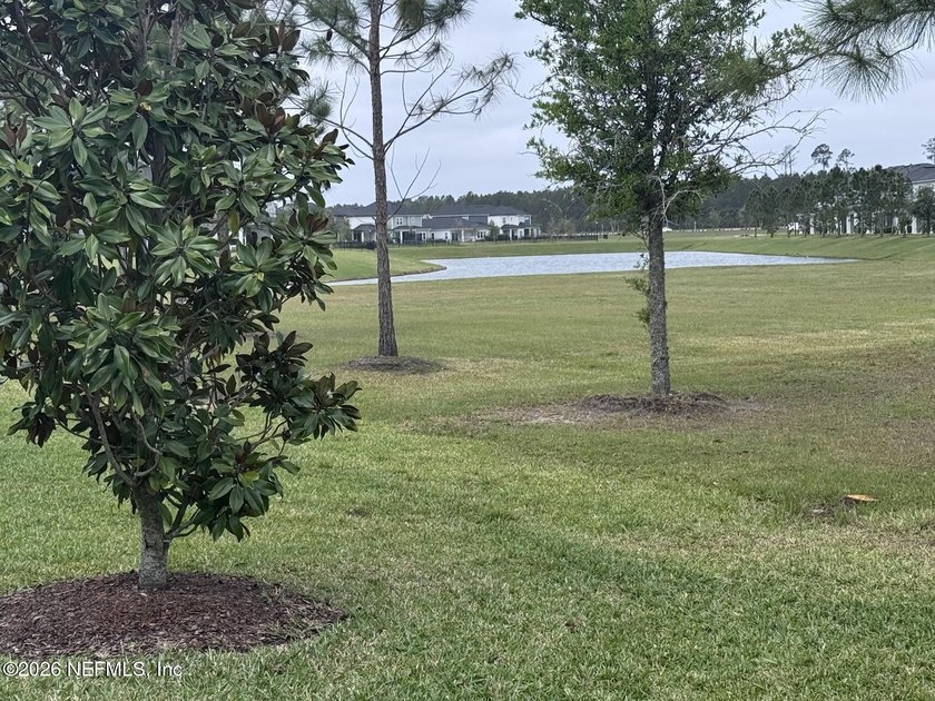 AMAZING LOCATION IN THIS GOLF CART COMMUNITY! Welcome to this - photo 32